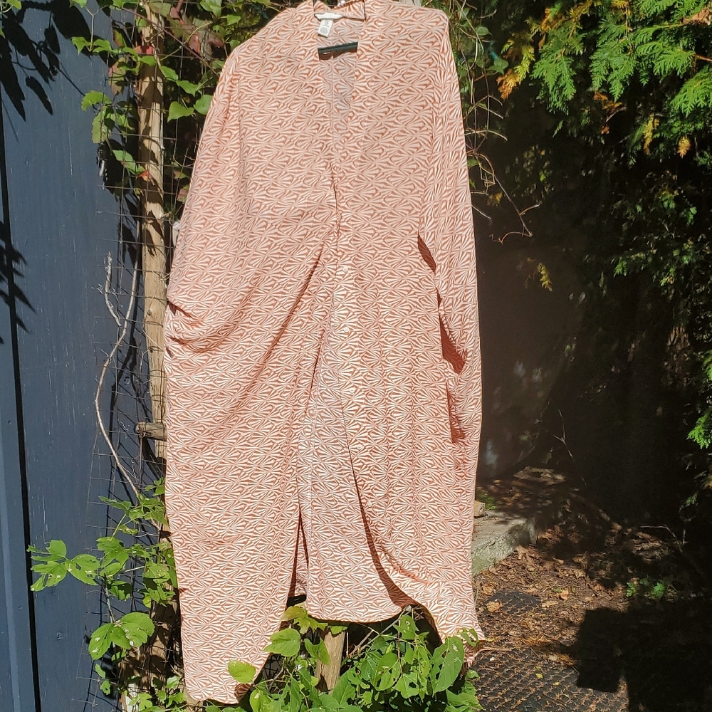 H&M Peach and White Patterned Shirt